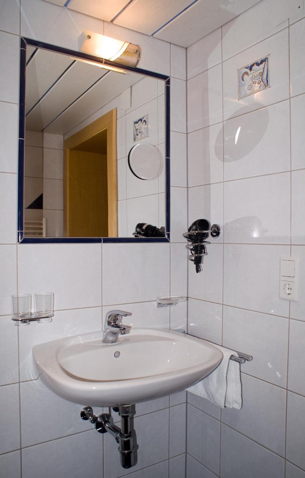 Gaestehaus Resi Jerzens Bagian luar foto