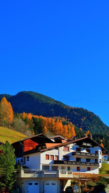 Gaestehaus Resi Jerzens Bagian luar foto